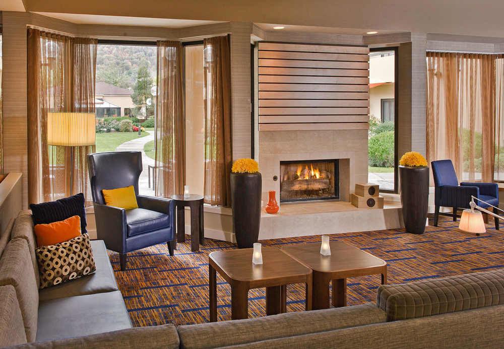 Courtyard By Marriott Mahwah Hotel Exterior photo