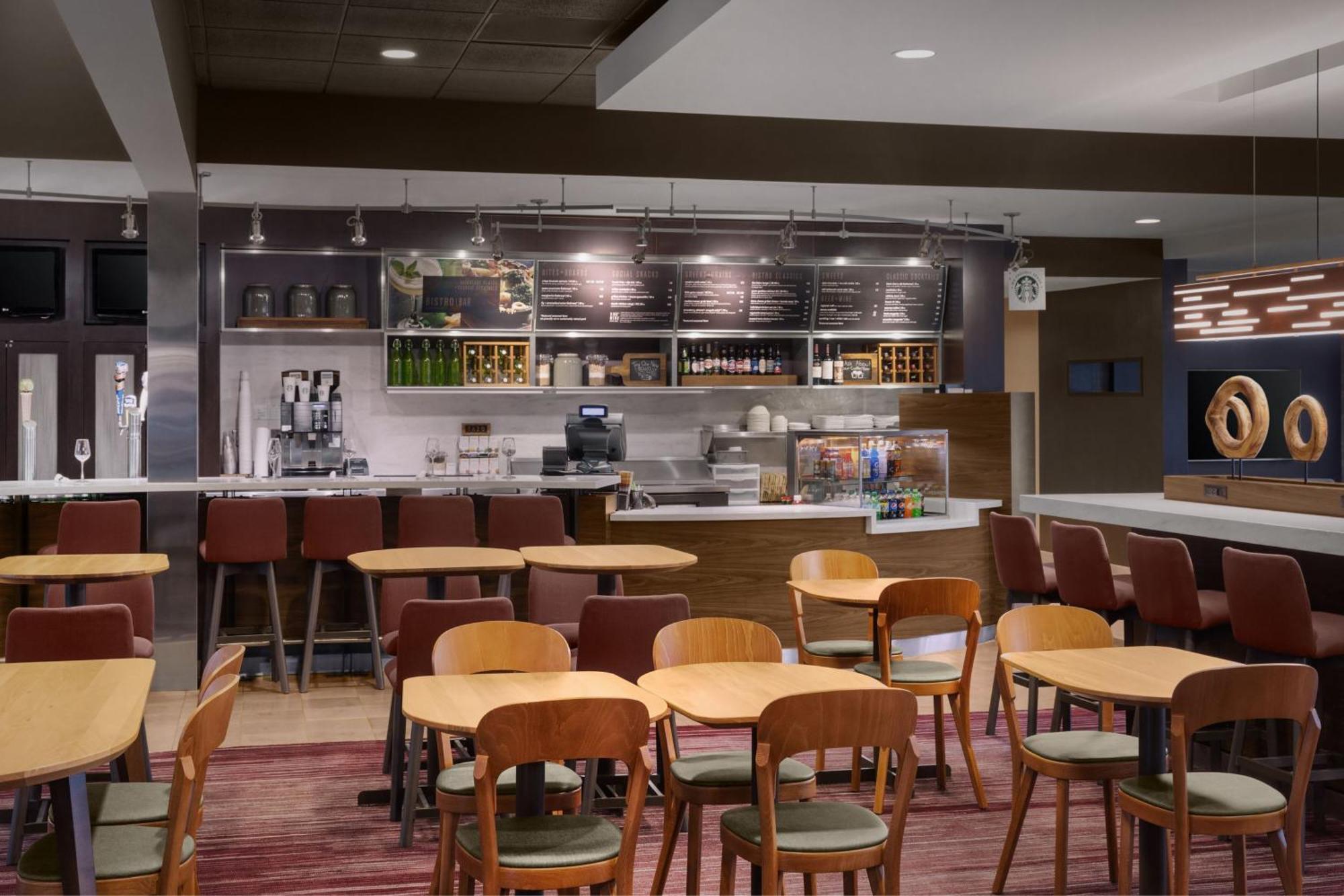Courtyard By Marriott Mahwah Hotel Exterior photo