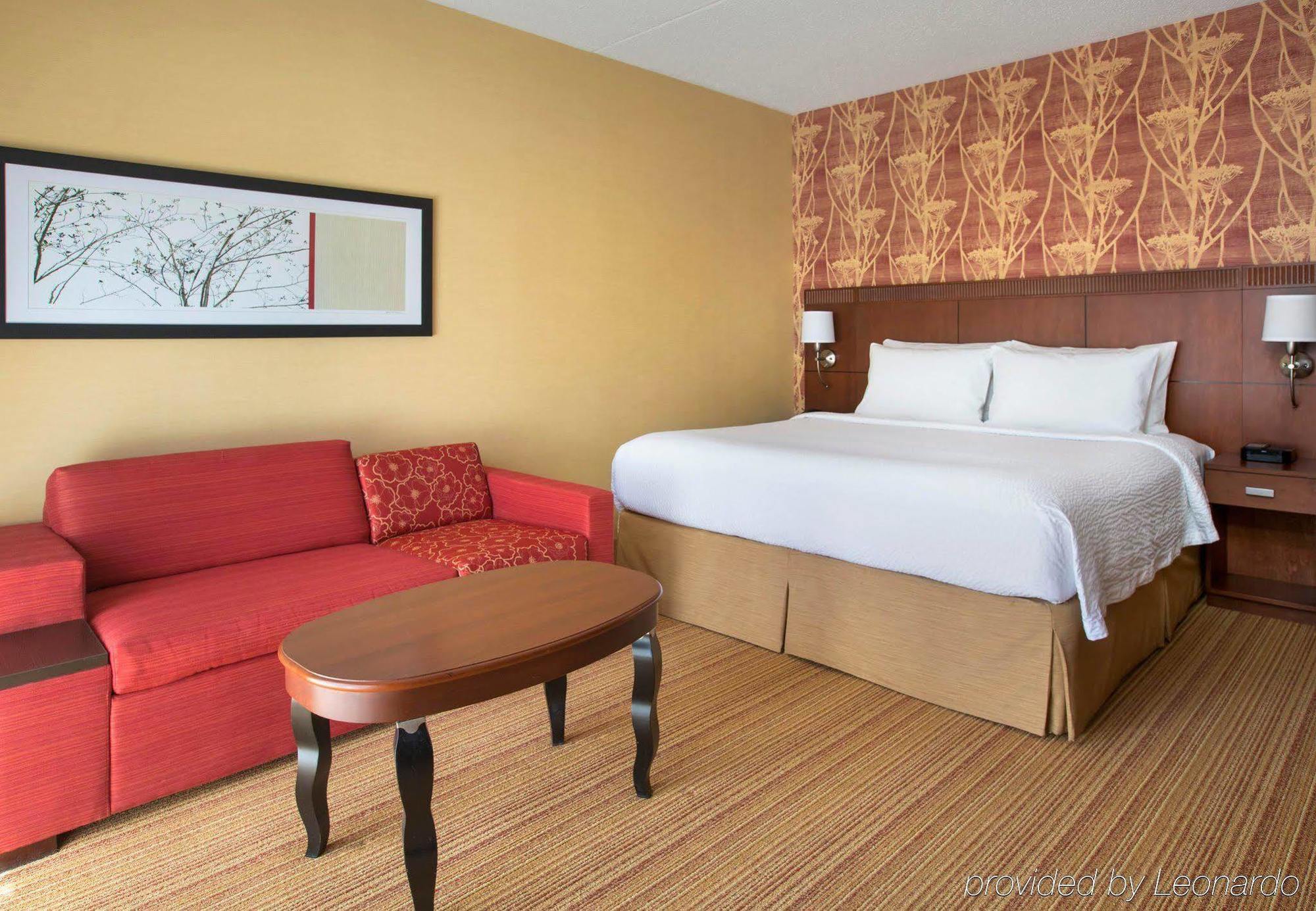 Courtyard By Marriott Mahwah Hotel Exterior photo