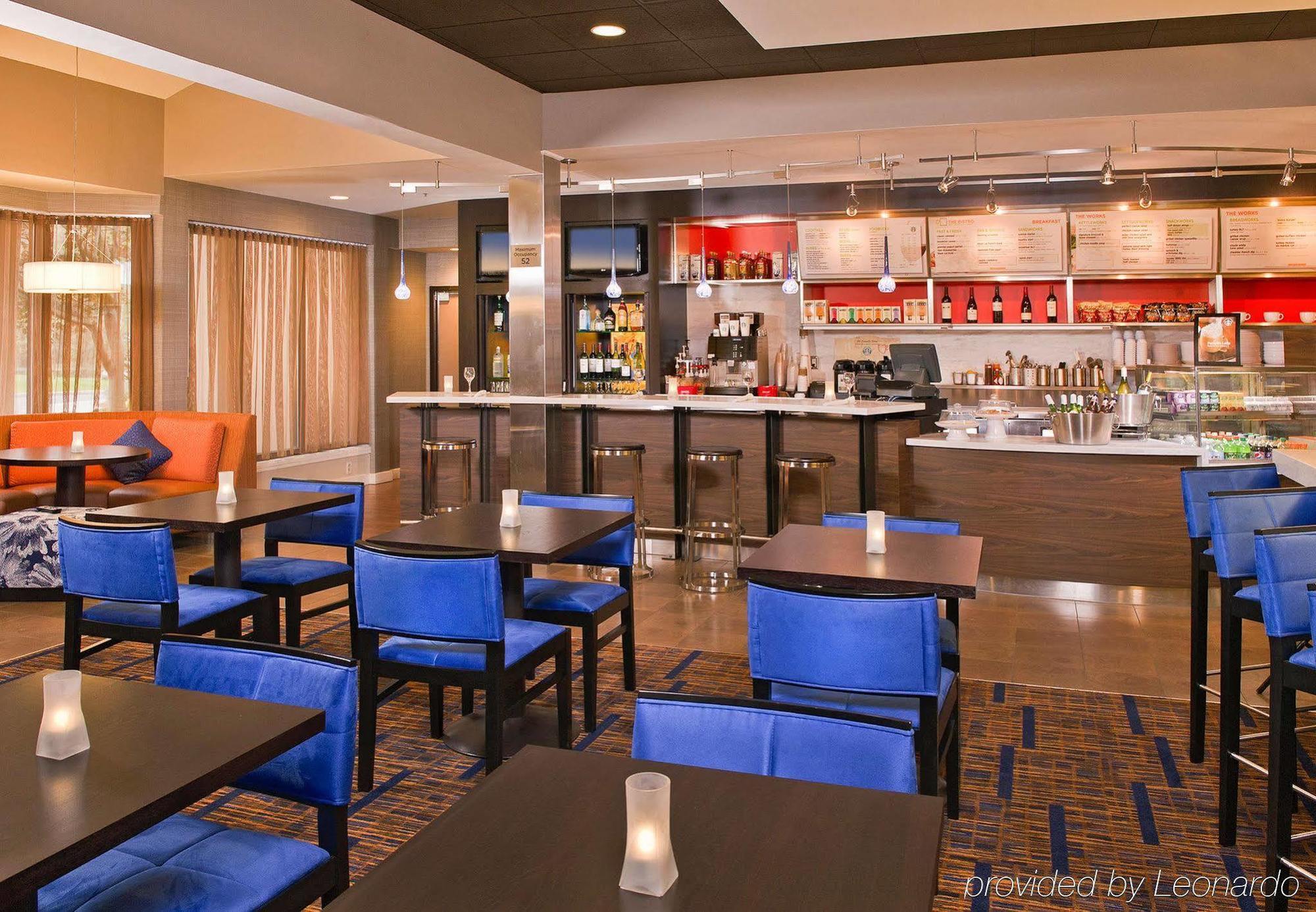 Courtyard By Marriott Mahwah Hotel Exterior photo